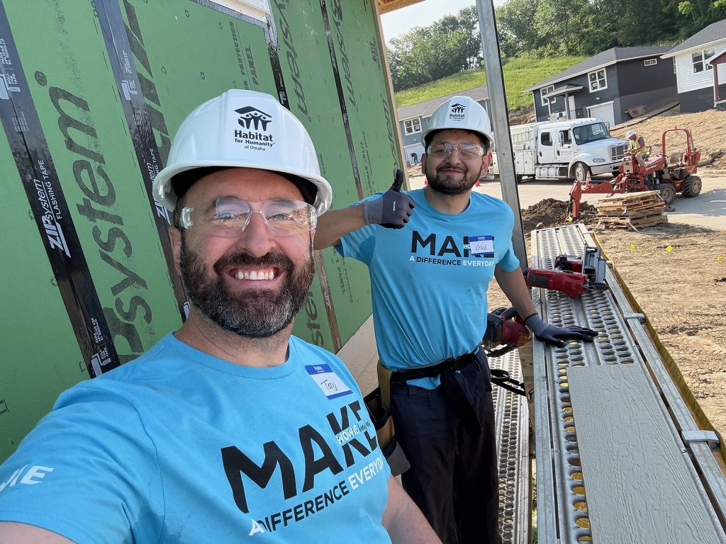 F3D4E703-D10F-4A15-B48F-498989E194B1_1_105_c